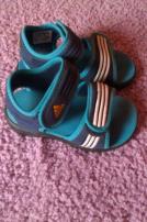Sandálky adidas (2/2)
