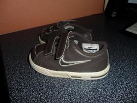 Tenisky nike (2/4)