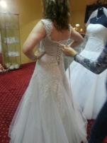 Elegantné svadobné šaty (3/4)