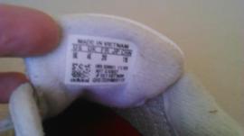 Tenisky adidas (3/4)