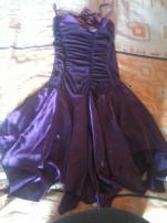 Spolocenske saty (1/3)