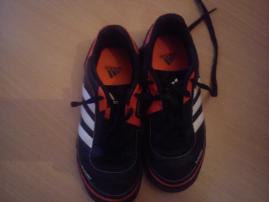Tenisky na futbal (2/3)