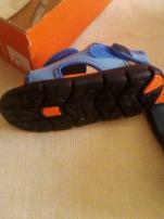 Predam nove sandalky (1/3)