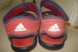 Sandalky adidas 25 (2/2)