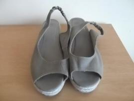 Sandale (2/3)