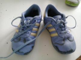 Adidas botasky 25 (1/1)