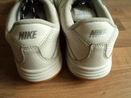 Botasky - nike (4/5)