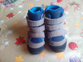 Takmer nenosene cizmicky (2/2)