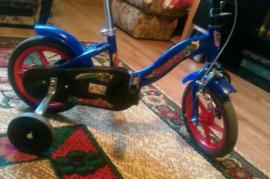Detsky bicykel s pomoc.ko (2/4)