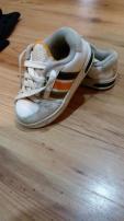 Adidas tenisky (1/1)