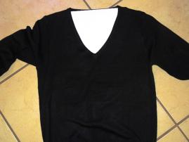 Čierny pulover xs/s (152) (1/3)