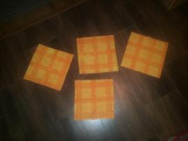 4 obrusy (1/1)