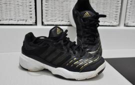 Tenisky adidas (1/3)