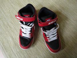 Nike 38,5 (4/4)