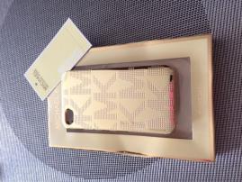Kryt na iphone 4 (2/3)