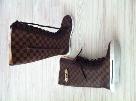Predam nove lv cizmy (1/2)