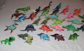 33 dinosaurov (3/3)