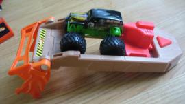 Hot wheels monster (2/4)