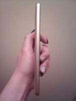 Mobilny telefon (3/4)