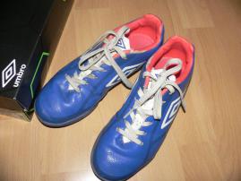Umbro halovky 33 (2/4)