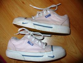 Tenisky nike (1/2)