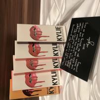 Kylie jenner lesk+ceruzka (1/3)