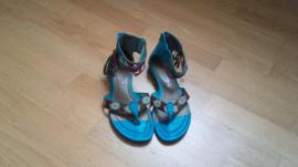 Sandale (2/4)