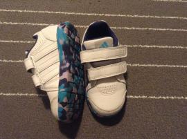 Tenisky adidas (3/3)