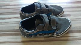 Tenisky vans (1/4)