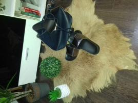 Nove slapky (1/4)