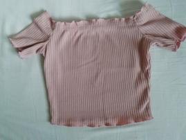 Shein ružový crop top (1/4)