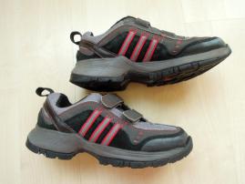 Turistické adidas /31/ (1/4)