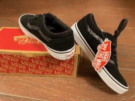Tenisky vans (1/2)