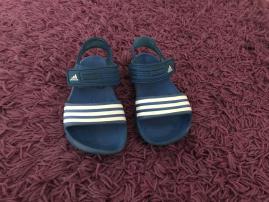 Adidas sandálky (2/3)