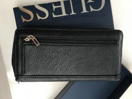 Čierna clutch guess (3/3)