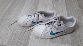 Tenisky nike (2/3)