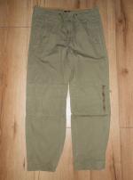 Kapsace h&m v.146 (1/2)