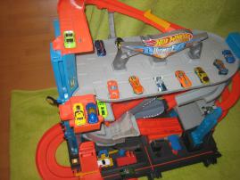 Hot wheels city garage (1/4)