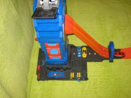 Hot wheels city mega gar (4/4)
