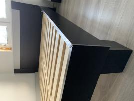 Posteľ (2/2)