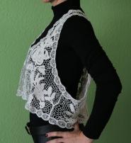 Vesta z gypírskej čipky (2/4)