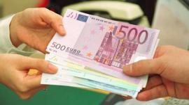 Dostal som úvery 25000€ (1/1)