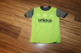 Futbalový dres adidas v. (3/4)