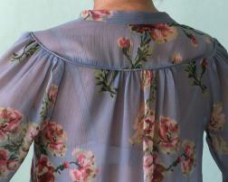 Nová kvetovaná blúzka (4/4)