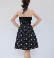 Čierne pin-up šaty (3/4)