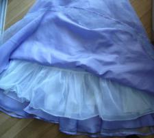 Poziciam luxusne saty (3/4)